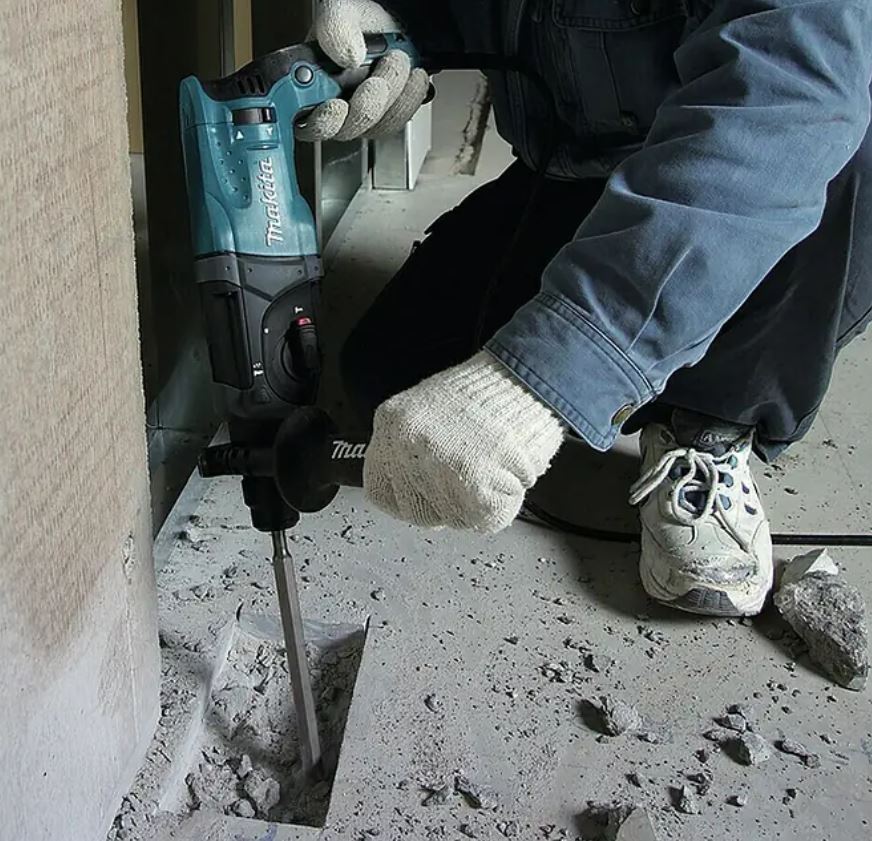 Makita HR2470 detalj SDS-Plus prihvata